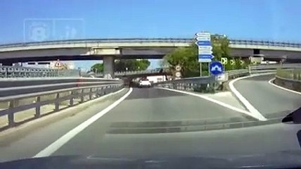 Pescara, l'auto contromano sulla rampa dell'Asse attrezzato
