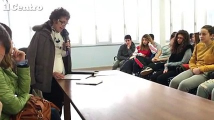 Pescara, la giornata della poesia al liceo da Vinci