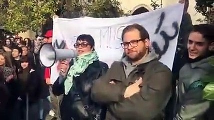 Teramo, scuole sicure: madri e studenti in piazza
