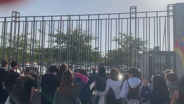 Reciben al presidente del Gobierno con gritos de ¡Sánchez, dimisión!