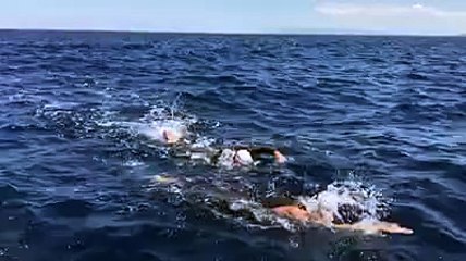 Pescarese attraversa a nuoto lo Stretto di Messina