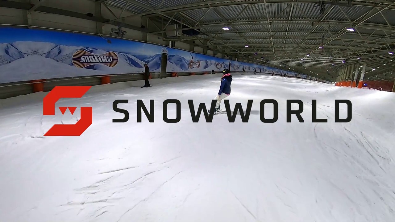 Traumpisten im Winterwonderland mit Lena: Snowworld Landgraaf Hauptabfahrt.