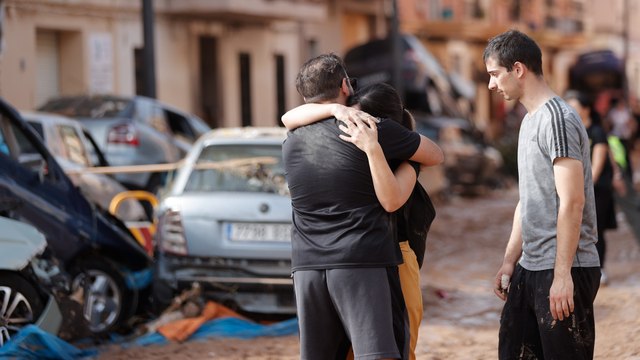 Muchos vecinos incomunicados, sin agua ni comida y con el corazón en un puño: Hay gente muerta que no hemos podido recuperar