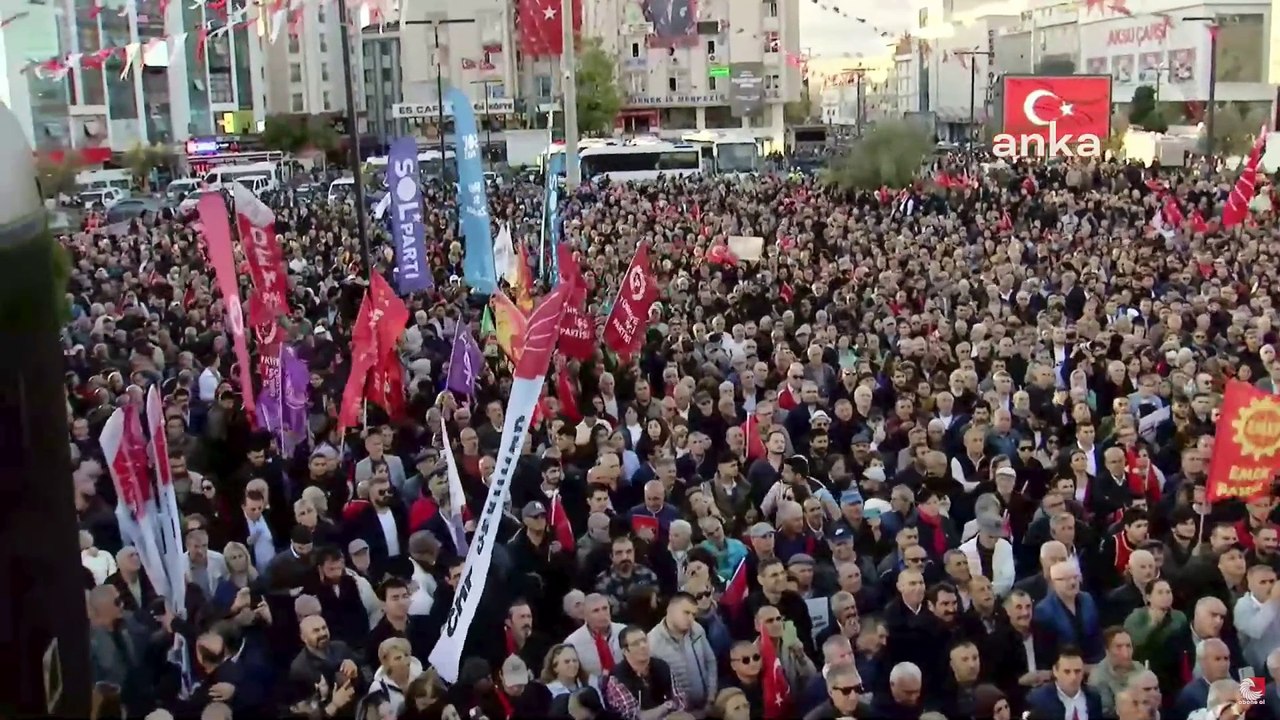 Özgür Özel: Gürlek, Zekeriya Öz'ü hatırlıyor musun? Günü gelince sıçan gibi kaçtı