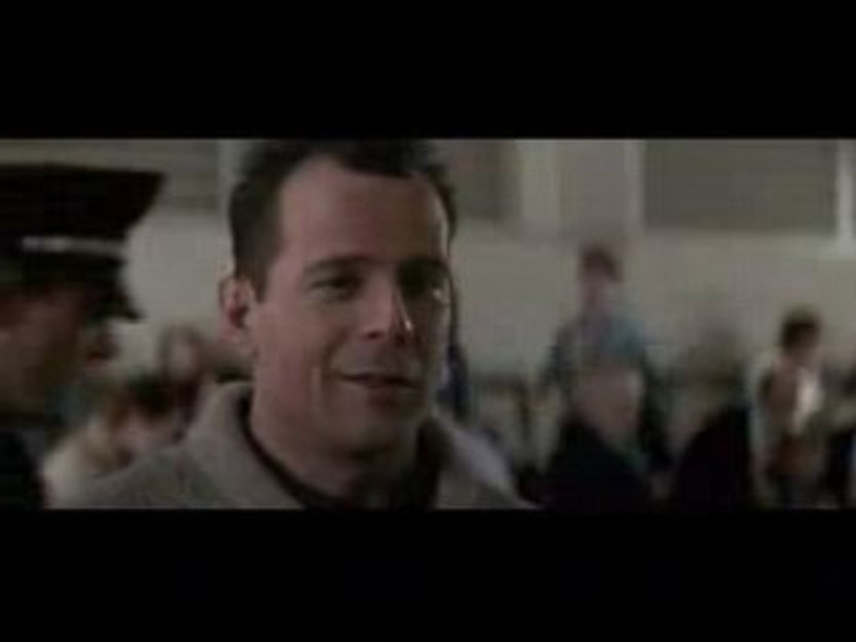 Bruce Willis Saw Elvis (German Version)
