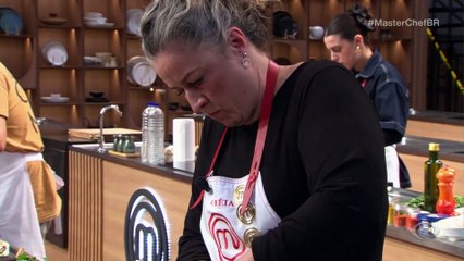 Andréia e Vitor trocam farpas no MasterChef: "Raiva no coração"