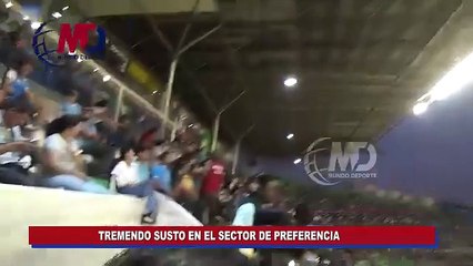 ¡Susto en el Tahuichi! Un avión voló cerca del estadio y aterró a hinchas de Blooming