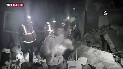 Katil İsrail Gazze'nin kuzeyine saldırdı: Biri bebek 4 Filistinli yaşamını yitirdi