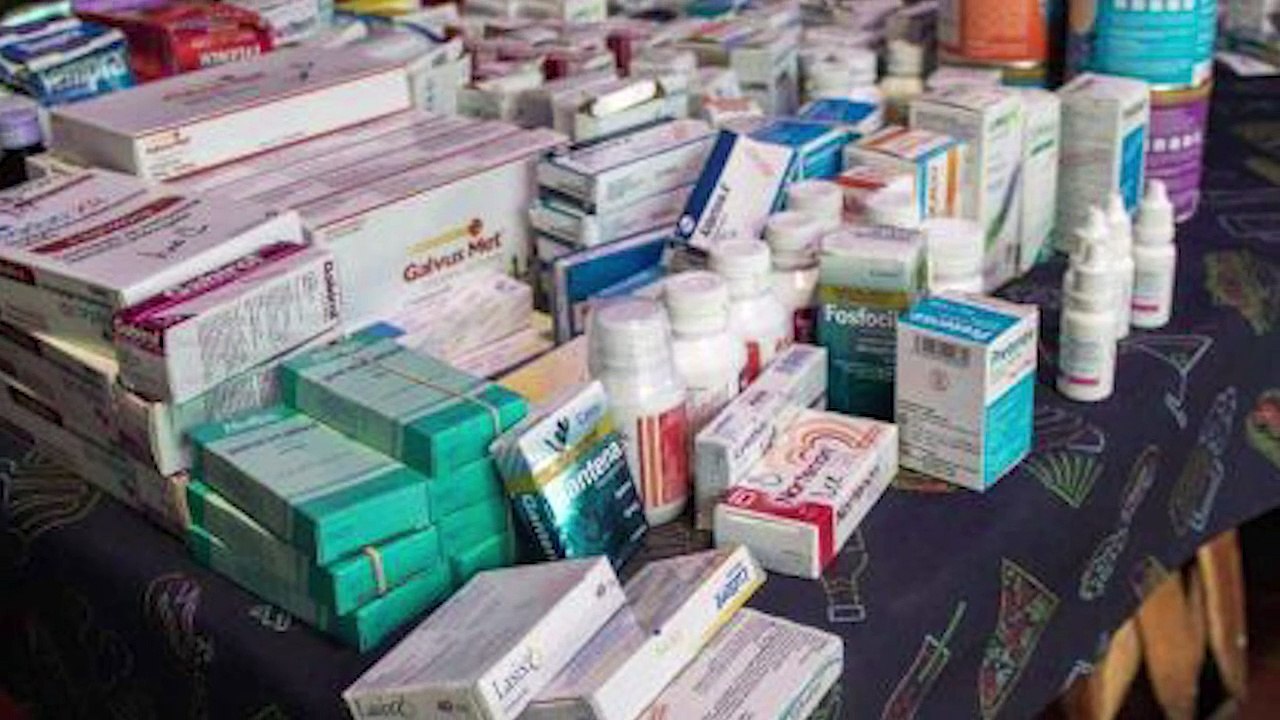 IMSS respalda demanda de Cofece contra empresas por manipulación de precios de medicamentos