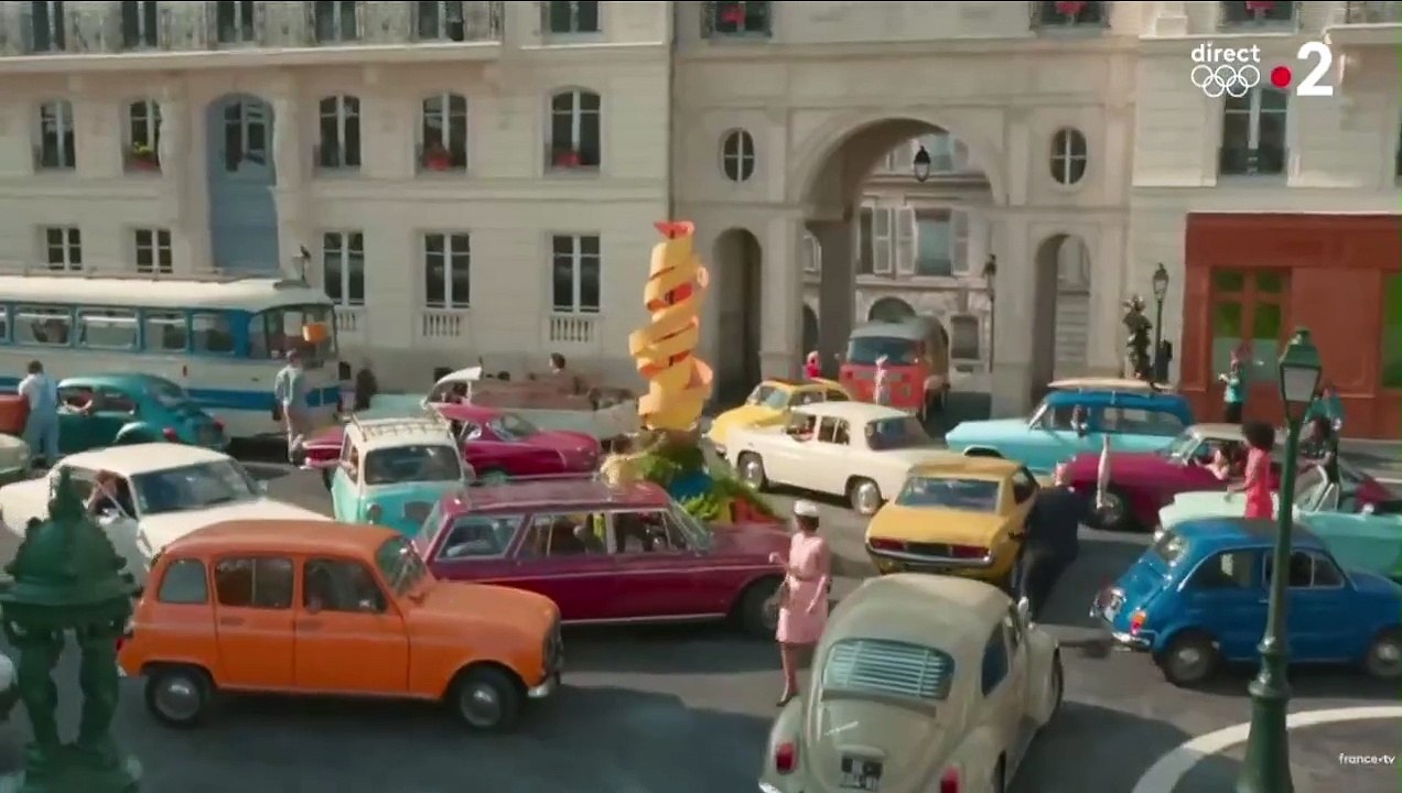 Marguerite de star academy 12 dans le film d'ouverture de la cérémonie d'ouverture de paris