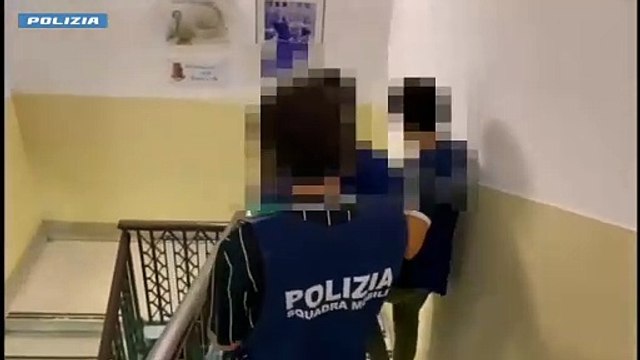 Catania, ferisce a fucilate l'ex compagno della madre: arrestato