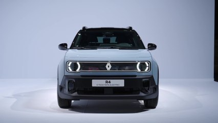 Renault 4 E-Tech electric Techno version Exterior Design in Cloud blue