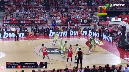 Willy Hernangómez destroza la camiseta de Fall en la última derrota del Barça de basket