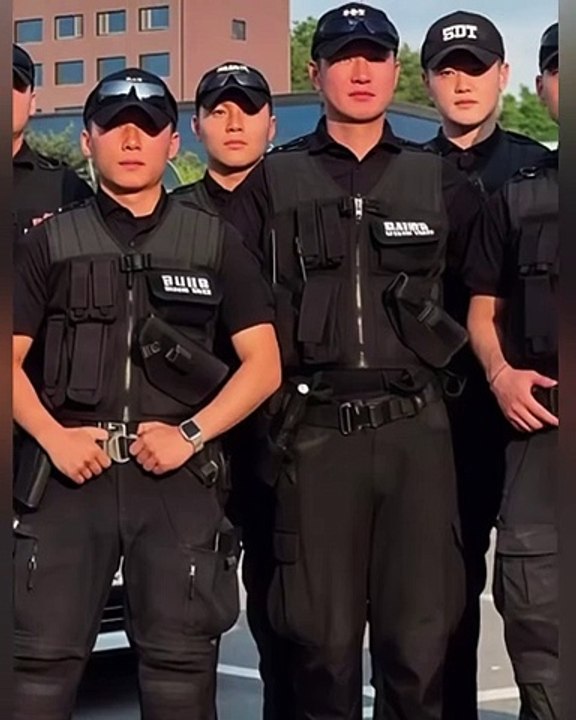 Captain Kim Taehyung is the most handsome. #taehyung #BTS #V #BTSVIDEO #BTSVLOG