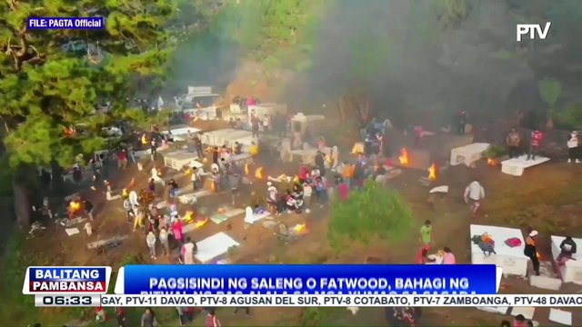 Pagsisindi ng saleng o fatwood, bahagi ng ritwal ng pag-alala sa mga yumao sa Sagada