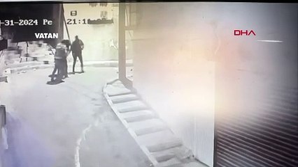 İzmir'de annesini fuhşa zorlayan üvey babasını öldürdü