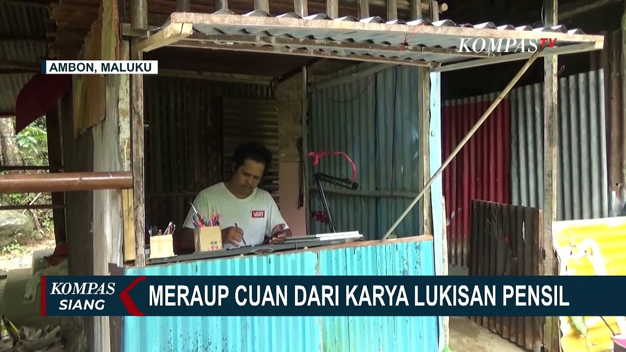 Bertalenta! Pelukis Asal Ambon Ini Berhasil Raup Cuan dengan Modal Kertas dan Pensil