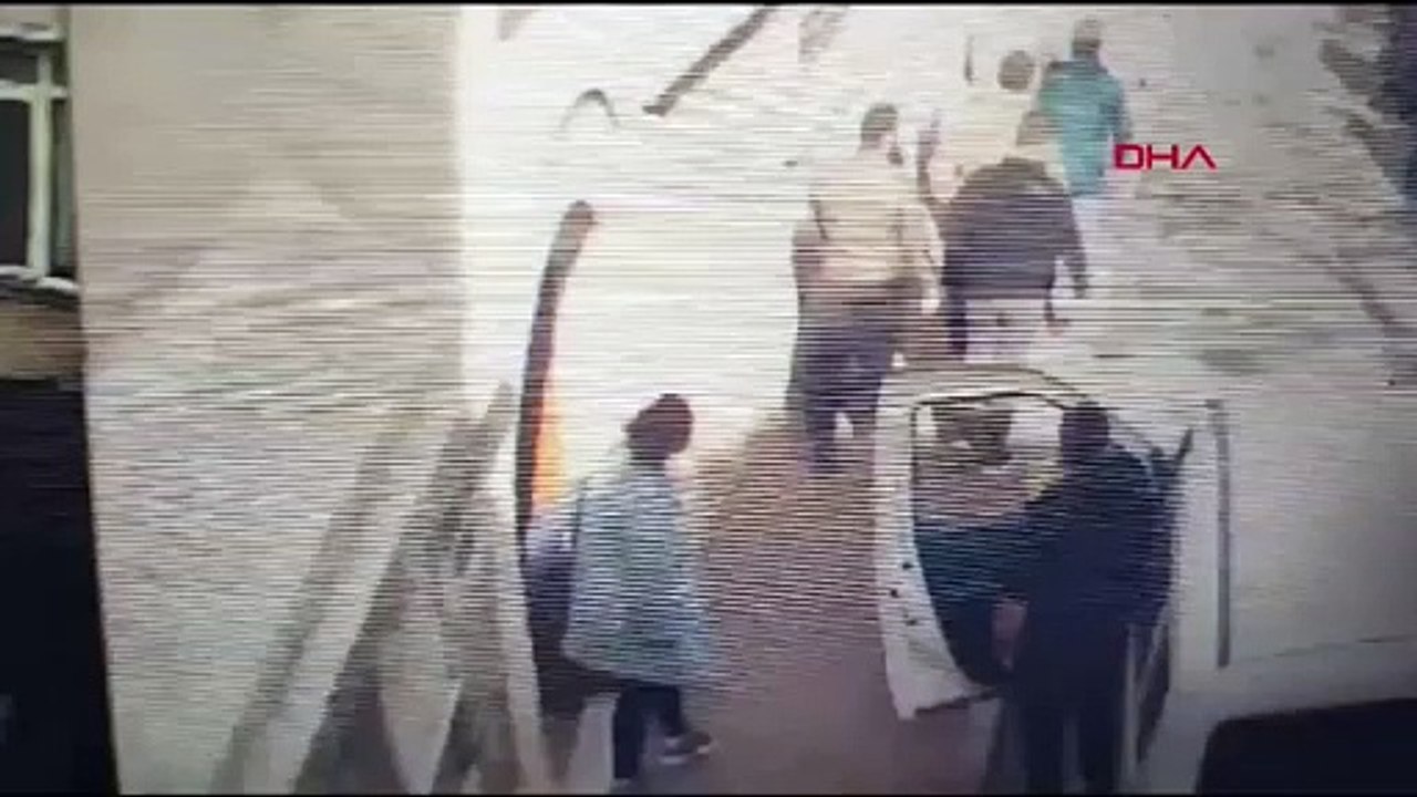 İsmailağa Camii avlusunda silah sesleri! Havaya sıkıp kaçtı