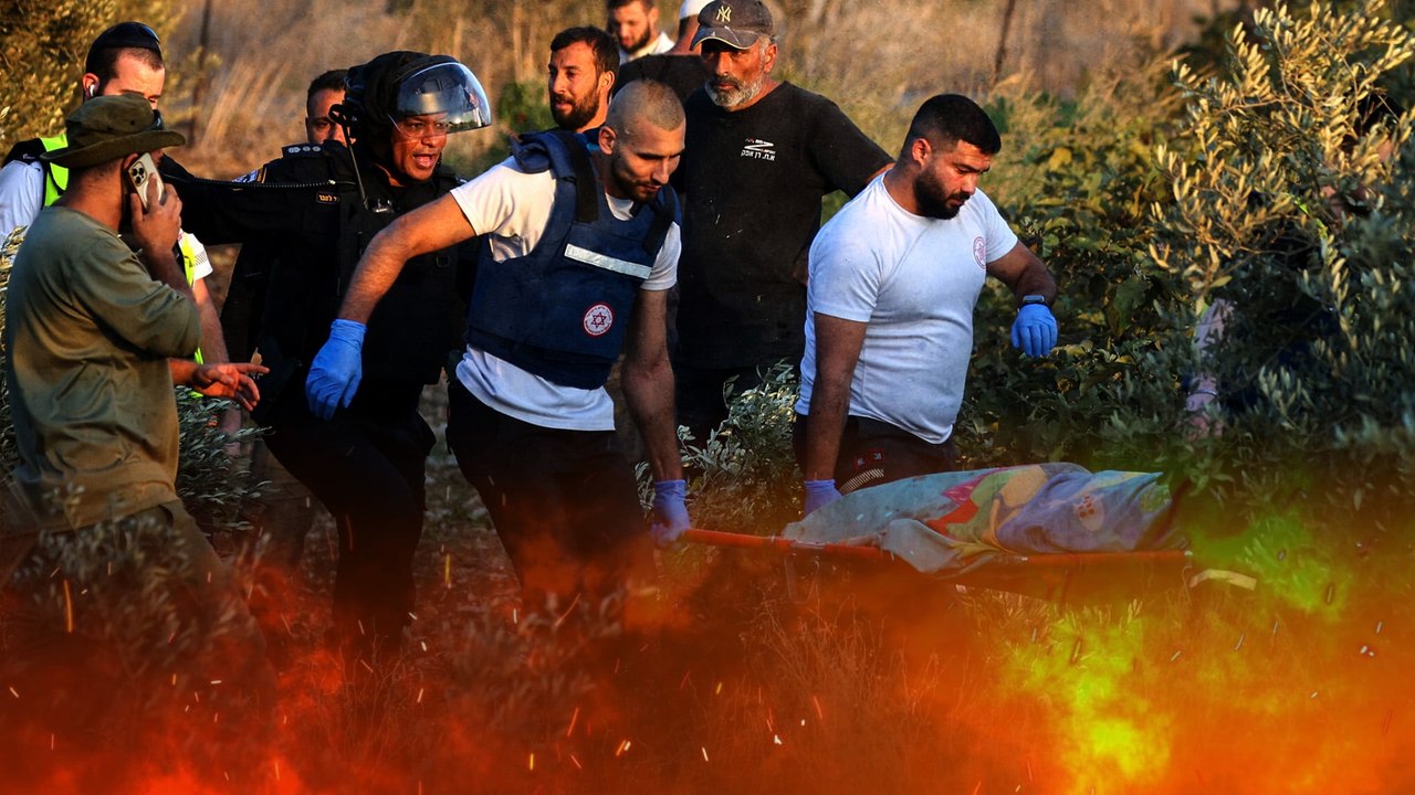 Hezbollah tấn công đẫm máu vào Israel, 7 dân thường thiệt mạng, hàng nghìn người sơ tán