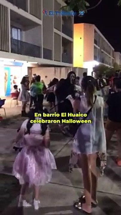 En barrio El Huaico celebraron Halloween
