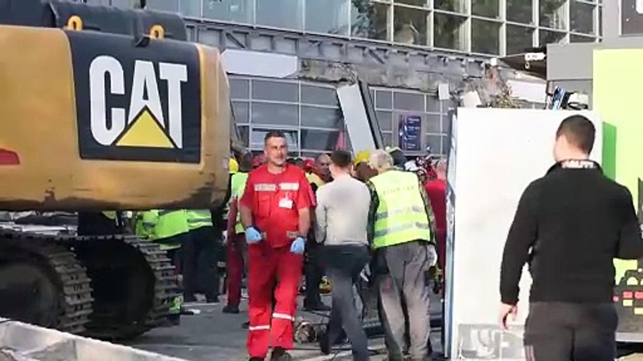 Serbien: Tote bei Einsturz von Bahnhofsvordach