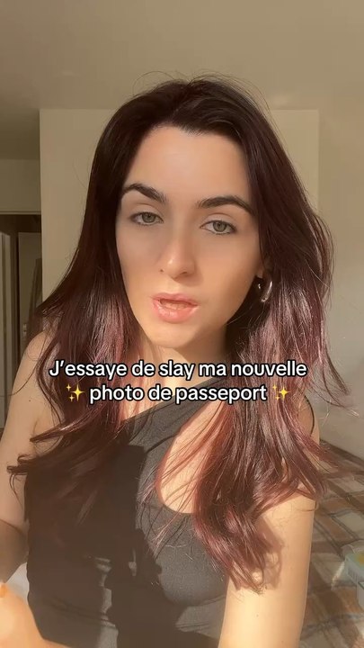 J’essaye de slay ma nouvelle photo de passeport ✨