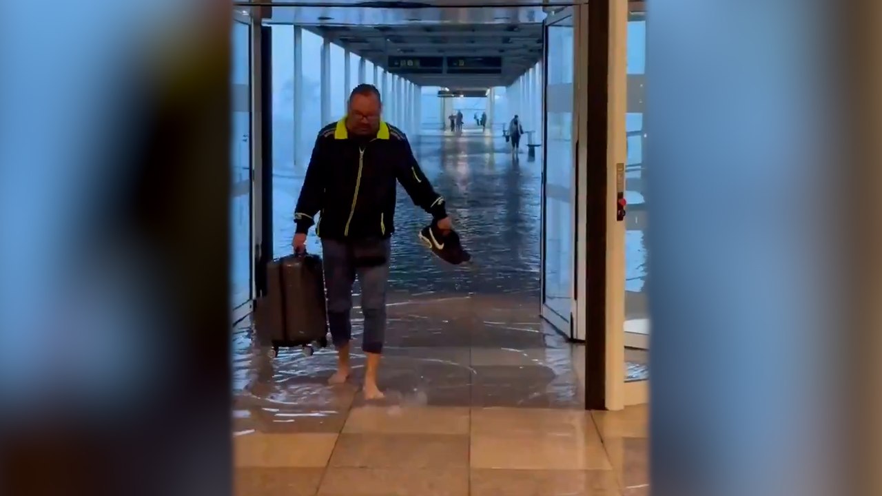 L’aéroport de Barcelone sous les eaux, des vols annulés