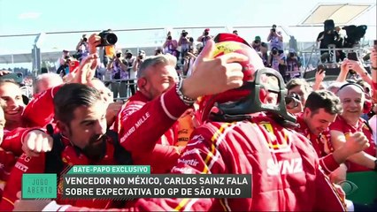 Exclusivo: Sainz fala sobre Vini Jr, Bola de Ouro, futuro na Williams e dá conselho ao 'Carlos do passado'