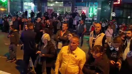 Sırbistan'da tren istasyonundaki beton sundurma çöktü: Çok sayıda ölü ve yaralı