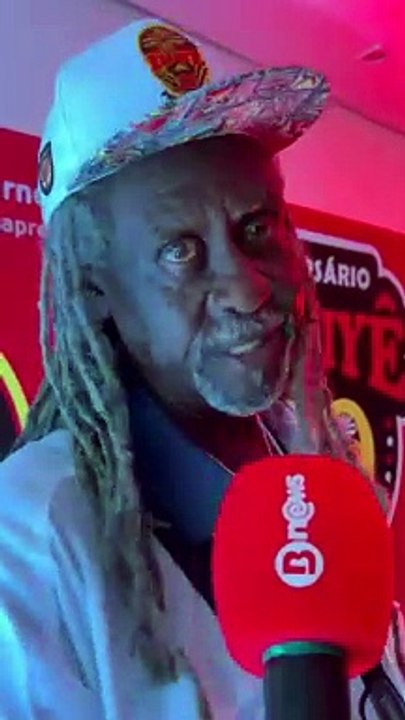 “Teimosia, resistência e negritude”: Vovô do Il...