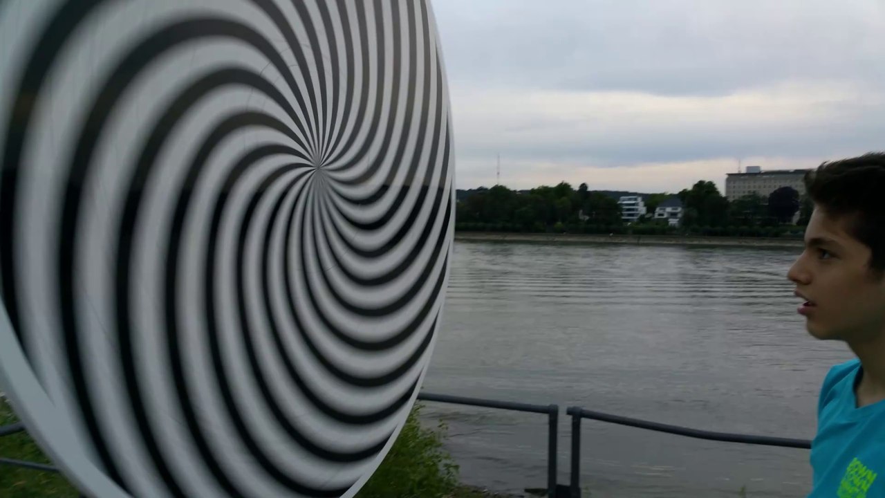 Spielplatz mit Drehscheibe 2016-08-01