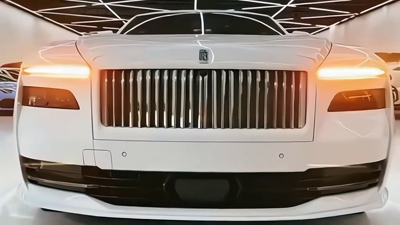 2025 Rolls Royce Spectre Ultra Reviews