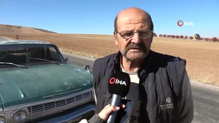 63 model antika otomobili ile yollarda: “Yeni otomobiller çekicilerin sırtında geziyor”