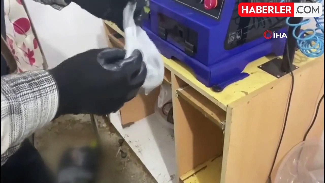Trabzon'da Kaçak Sigara İmalathanesine Jandarma Baskını