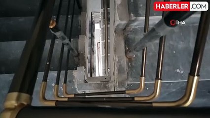 Şanlıurfa'da Merdiven Boşluğuna Düşen Öğretmen Hayatını Kaybetti