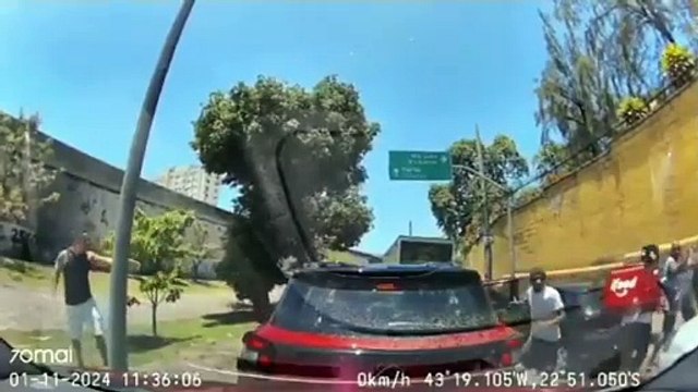 Bandidos aterrorizam motoristas em arrastão na Av. Martin Luther King