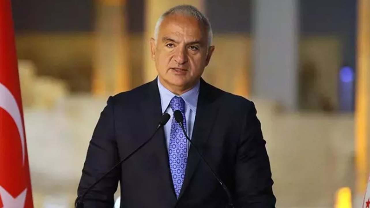 Kültür Yolu Festivali Akdeniz'de... Bakan Ersoy canlı yayında açıklamalarda bulundu