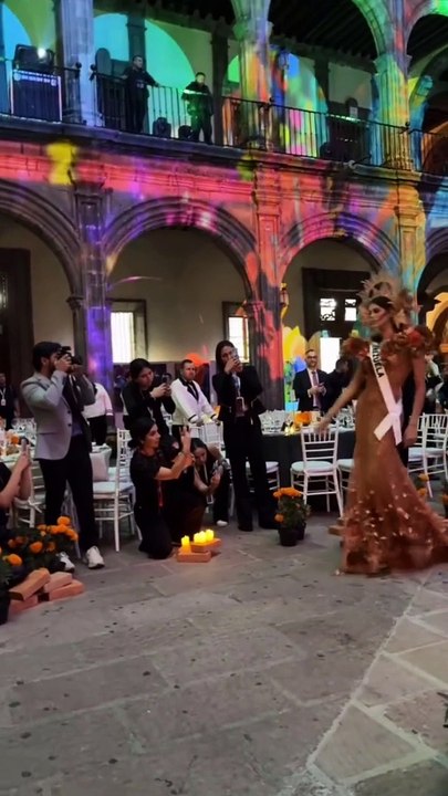 Ileana Márquez en la “Gala de Catrinas” de Miss Universo