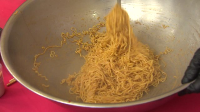 이 맛이야! 이색 라면 축제에 몰린 인파...지역 대표 축제로 '우뚝' / YTN