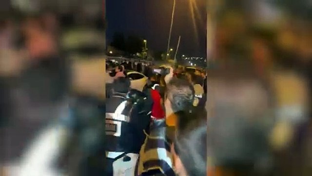 Kayserispor Başkanı Ali Çamlı ve taraftarlar maç sonu birbirine girdi