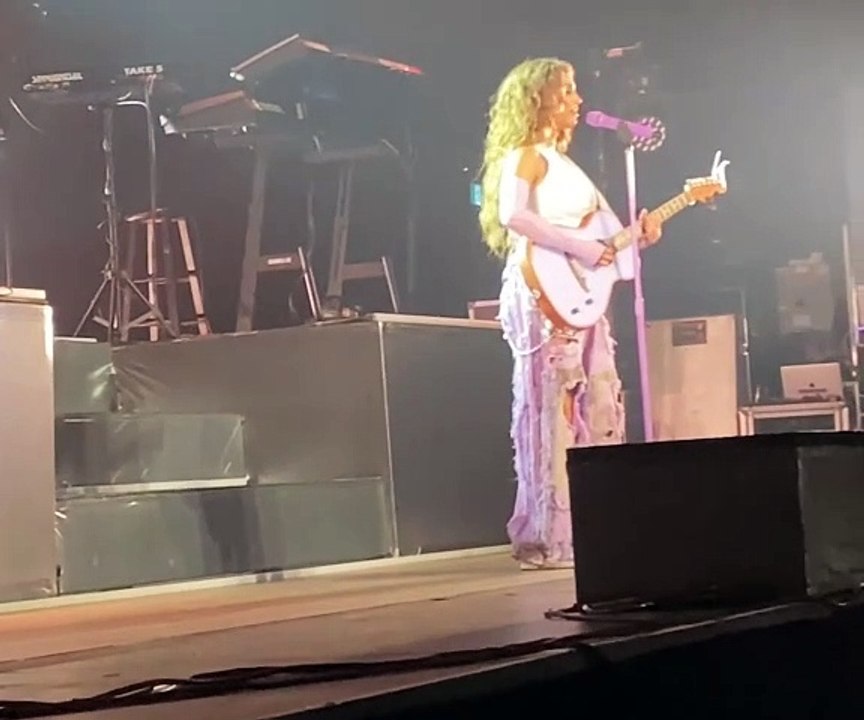 Tori kelly 2