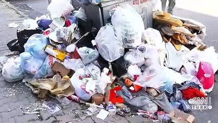 Kartal'da işçiler greve girdi... Sokaklar, caddeler, kapı önleri çöp doldu! | Video Haber