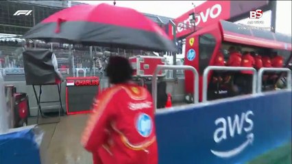 Sainz agradece ao público brasileiro por não ir embora de Interlagos, apesar da chuva