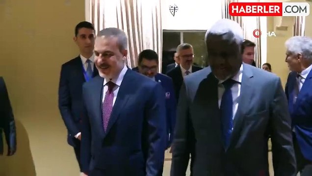 Dışişleri Bakanı Fidan, Afrika Birliği Komisyonu Başkanı ile Görüştü