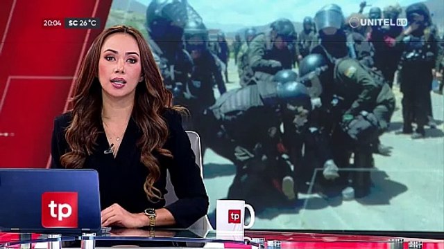 Parotani: Contingente policial llega para desbloquear la carretera