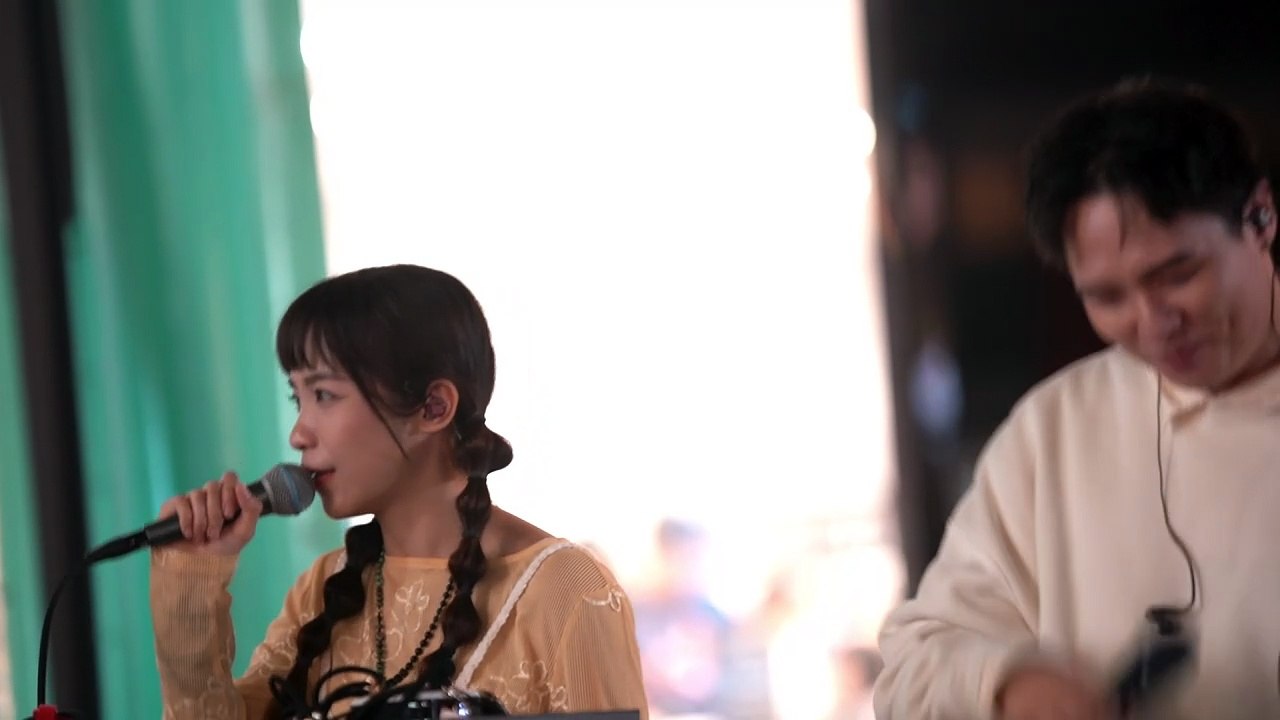 月牙灣(原唱:F.I.R. 飛兒樂團) 陳孟蕎.小芋 241102街頭金曲串燒 #忠駝論壇 #fyp @o.s.t_ejay0519 @chen_meng_ciao