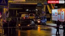 Bakırköy'de maddi hasarlı trafik kazasına müdahale eden polis aracına İETT otobüsü çarptı, 1 polis memuru şehit oldu