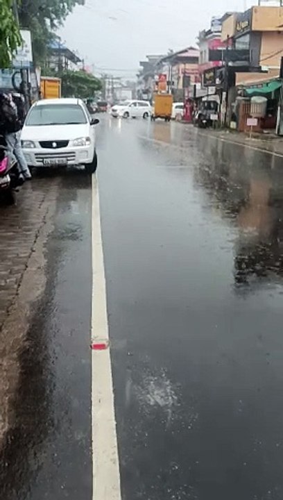 Paravur busstand