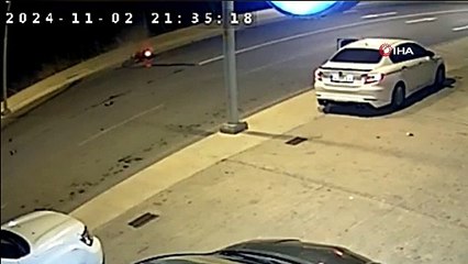 Arnavutköy'deki feci kaza kamerada. İki motosiklet kafa kafaya çarpıştı: 1 ölü, 2 ağır yaralı