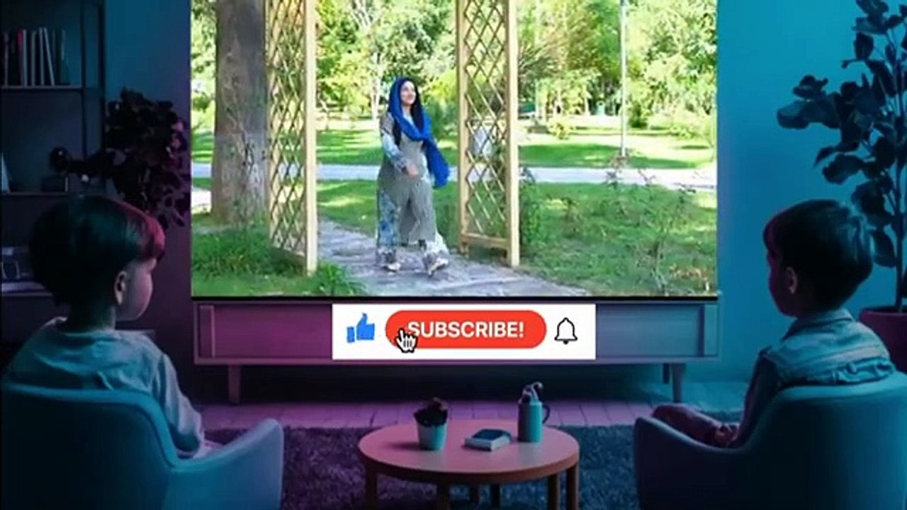 1000052704